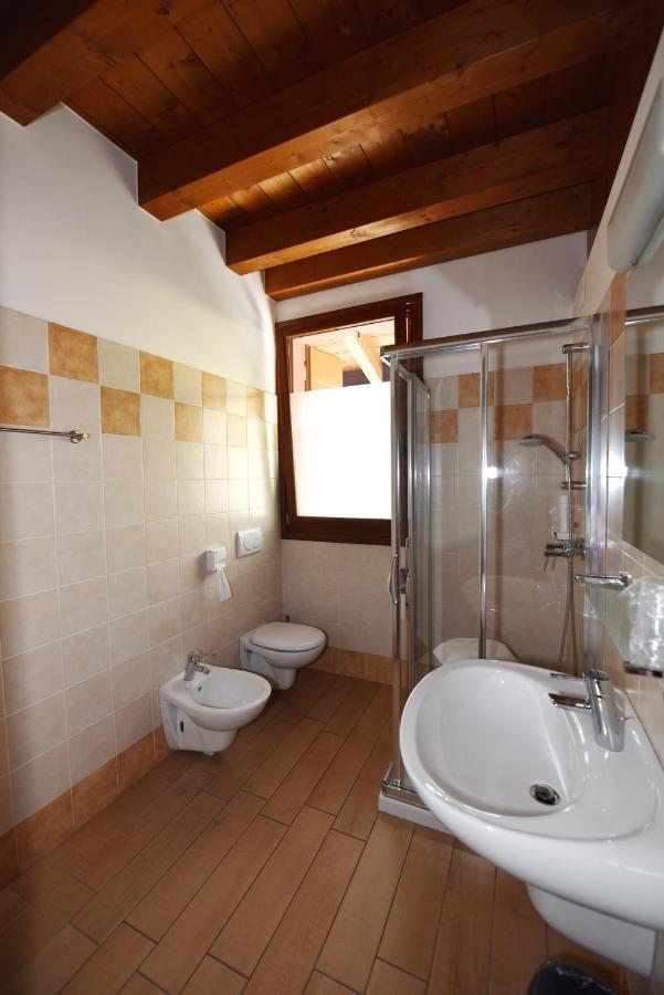 La Terrazza Sul Lago Peschiera del Garda Ngoại thất bức ảnh