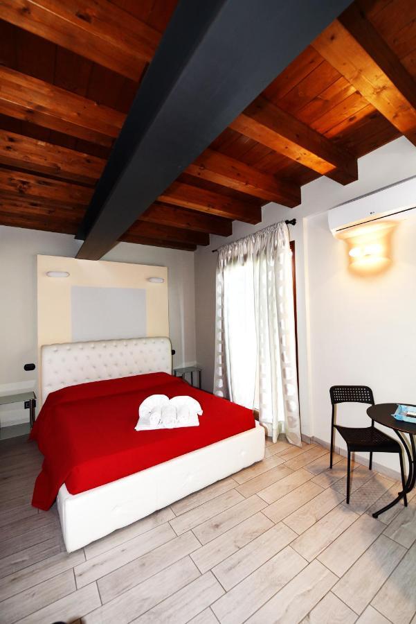 La Terrazza Sul Lago Peschiera del Garda Ngoại thất bức ảnh