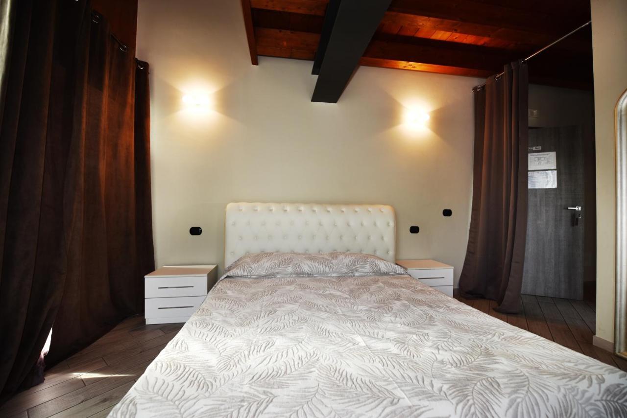La Terrazza Sul Lago Peschiera del Garda Ngoại thất bức ảnh